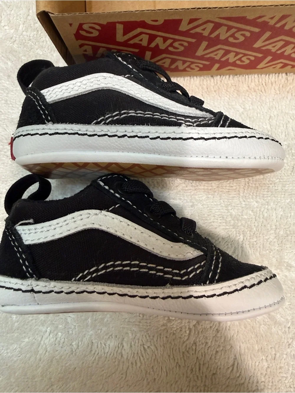Vans Kids Black & White Low-Top Skate Sneakers